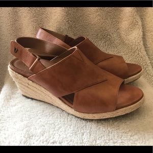 🔥last chance🔥Vionic wedge sandals size 10